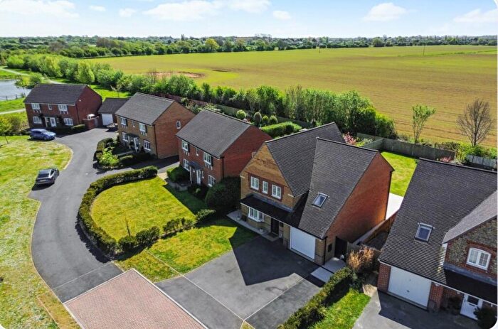 5 Bedroom Detached House For Sale In Tramway Close, Chichester, West Sussex, PO19