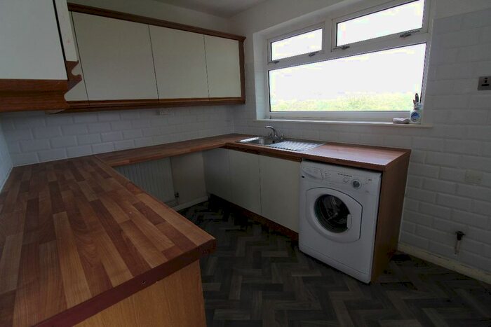 2 Bedroom Flat To Rent In Ambrose Way, New Inn, Pontypool, NP4