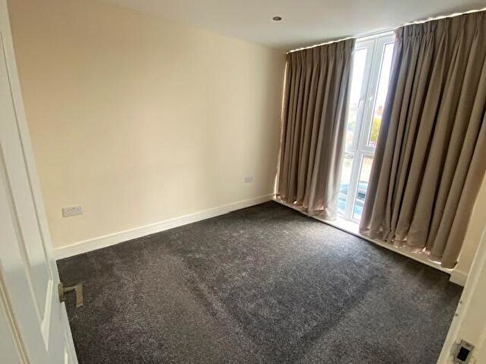 1 Bedroom Flat To Rent In London Road, Sittingbourne, ME10