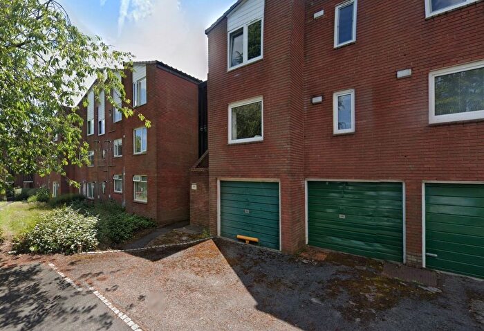 2 Bedroom Flat To Rent In Delbury Court, Hollinswood, TF3