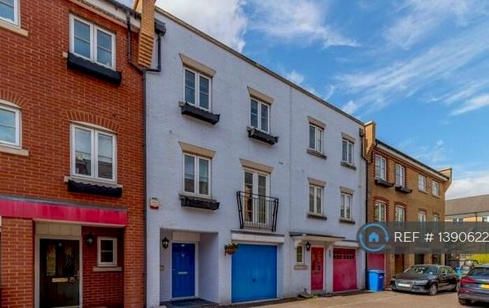 6 Bedroom Terraced House To Rent In Edgar Wallace Close, London, SE15