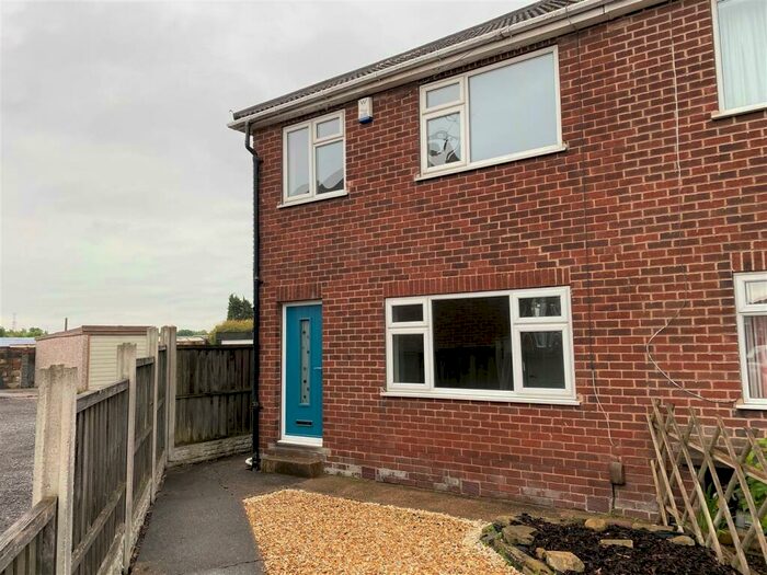 3 Bedroom Semi-Detached House To Rent In Winter Road, Pogmoor, Barnsley, S75