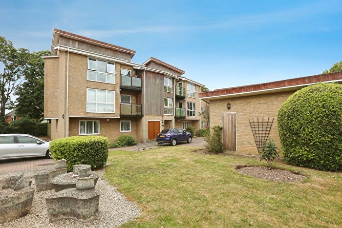 2 Bedroom Flat For Sale In Regents Park Road, Southampton, Hampshire, SO15