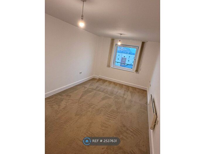 1 Bedroom Flat To Rent In Lord Street, Southport, PR9