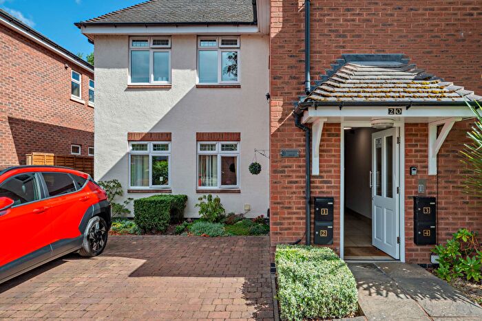 2 Bedroom Flat For Sale In Brookfield House South Parade, Sutton Coldfield Birmingham, B72