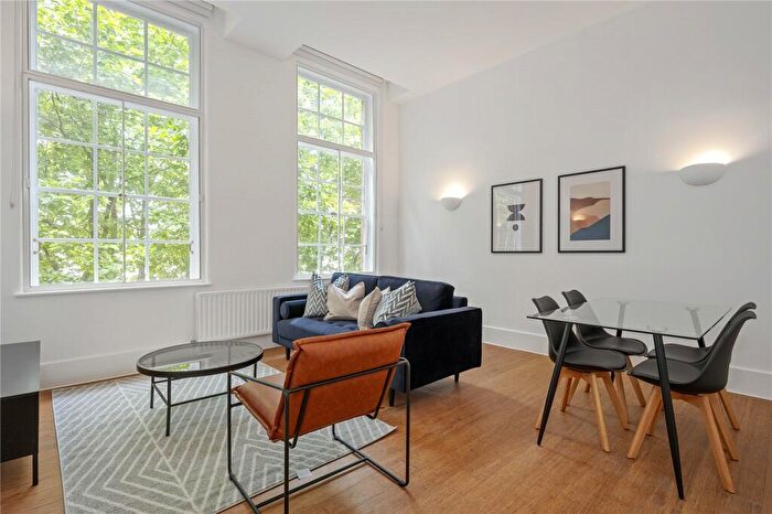 2 Bedroom Apartment To Rent In St Mark's Apartments, City Road, London, EC1V