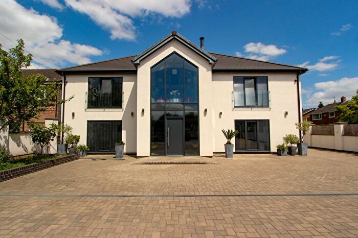 5 Bedroom Detached House For Sale In Bawtry Road, Bessacarr, Doncaster, DN4