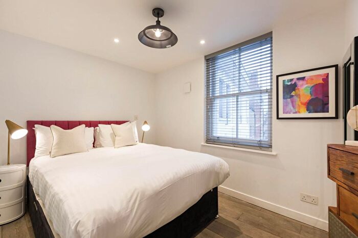 1 Bedroom Flat To Rent In Rathbone Place, London, W1T
