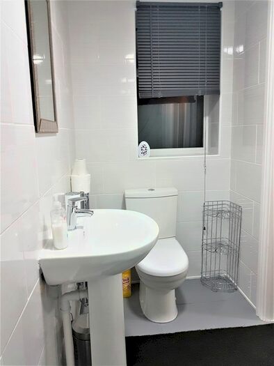 5 Bedroom End Of Terrace House To Rent In Canal View, Coventry, CV1