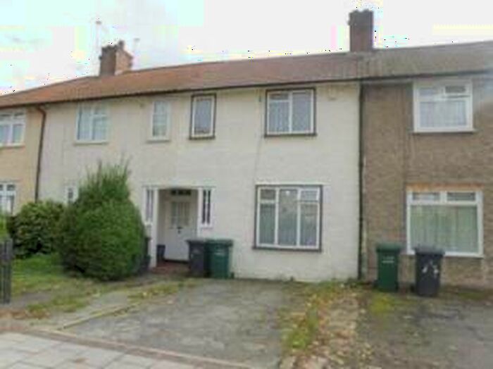 2 Bedroom Terraced House To Rent In Fortescue Road, Edgware, HA8