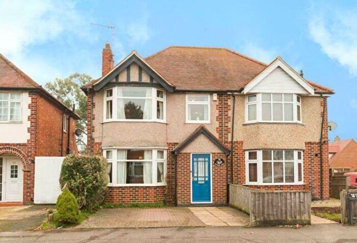 2 Bedroom Flat To Rent In Wilkins Road, East Oxford, OX4