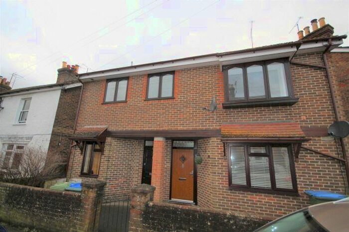 2 Bedroom Property To Rent In Victory Road, Horsham RH12