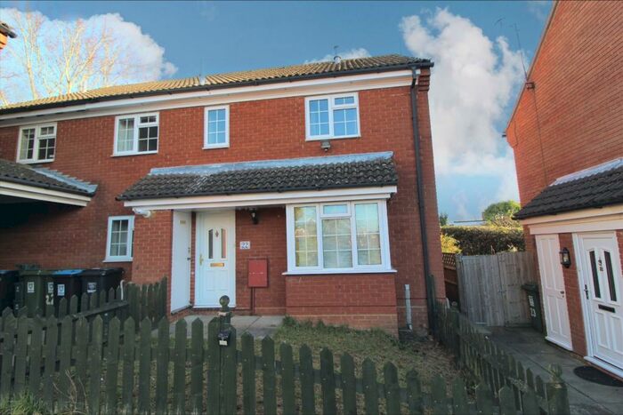 2 Bedroom Terraced House To Rent In Thistle Close, Hemel Hempstead, Hertfordshire, HP1