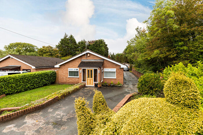 3 Bedroom Detached Bungalow For Sale In Ford Lane, Wirral, CH49