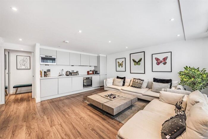 1 Bedroom Flat To Rent In Holly Bush Vale, Hampstead, NW3