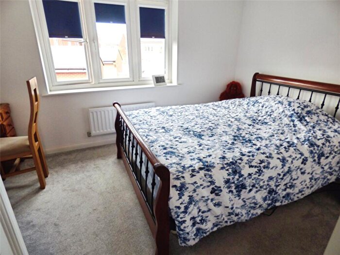 2 Bedroom Semi-Detached House For Sale In Cranesbill Road, Curbridge, Southampton, SO30