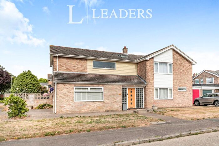 3 Bedroom Semi Detached House To Rent In Helsted Close, Gosport, PO12