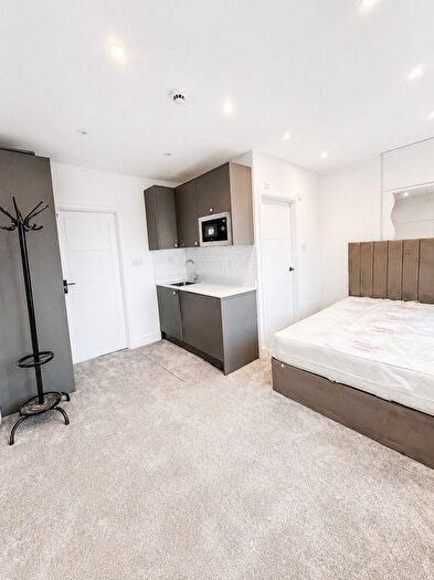 1 Bedroom Studio To Rent In Wandsworth High Street, London, SW18