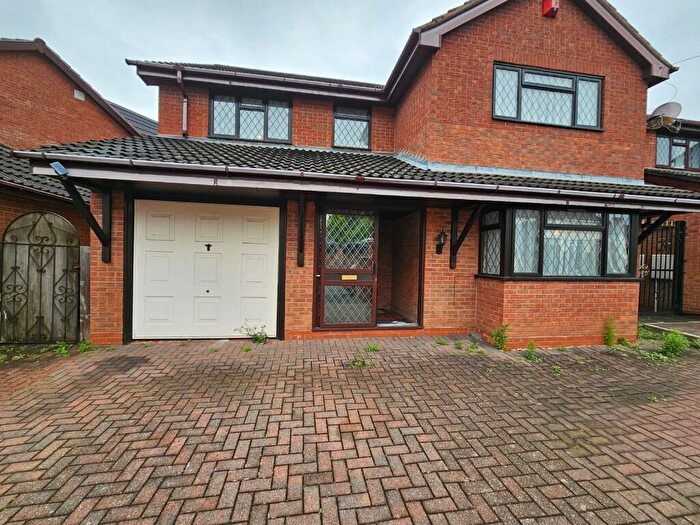 4 Bedroom Detached House To Rent In The Uplands, Smethwick, West Midlands, B67
