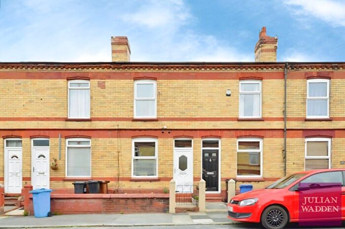 2 Bedroom Terraced House For Sale In Glanvor Road, Edgeley, Stockport, SK3