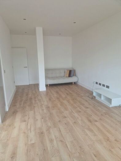 2 Bedroom Flat To Rent In High Street, Orpington, BR6