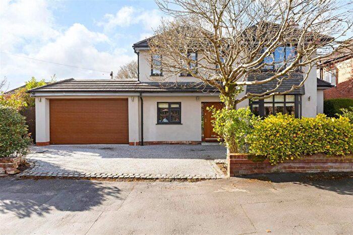 4 Bedroom Detached House For Sale In Dean Drive, Wilmslow, SK9