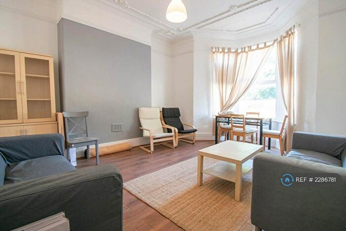 6 Bedroom Terraced House To Rent In Sandyford Road, Newcastle Upon Tyne, NE2