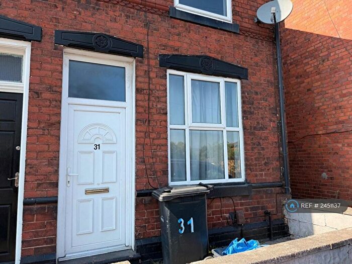 2 Bedroom Semi-Detached House To Rent In Baptist End Road, Dudley, DY2