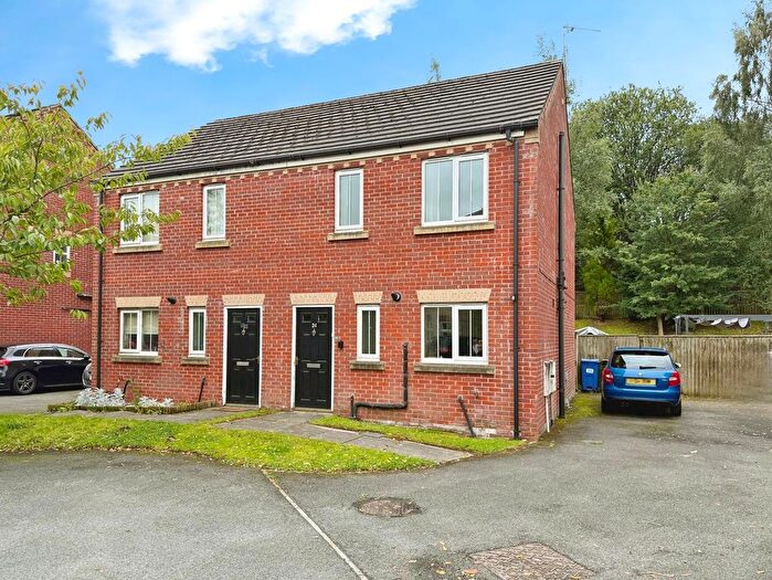 3 Bedroom Semi-Detached House For Sale In Stonecross Close, Accrington, BB5