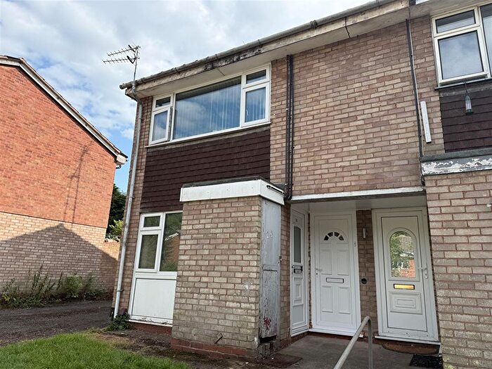 1 Bedroom Flat To Rent In Lennox Gardens, Wolverhampton, WV3