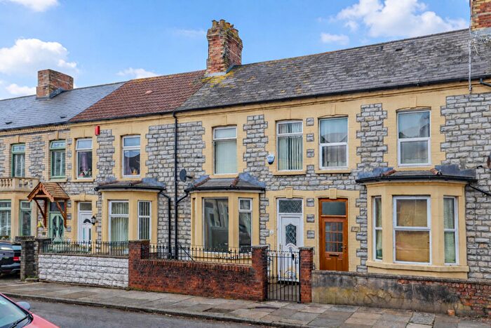 3 Bedroom Terraced House For Sale In Castleland Street, Barry, CF63