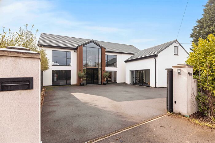 5 Bedroom Detached House For Sale In Dutton, Warrington, WA4