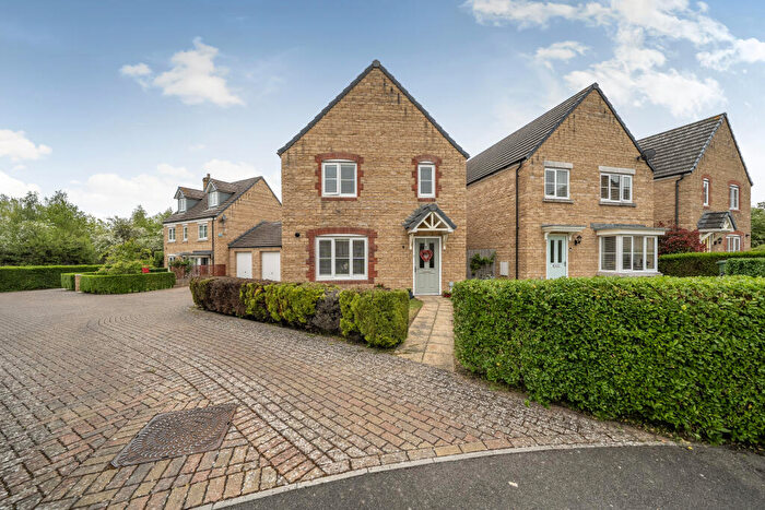 4 Bedroom Detached House For Sale In Fitzgerold Avenue, Swindon, SN6