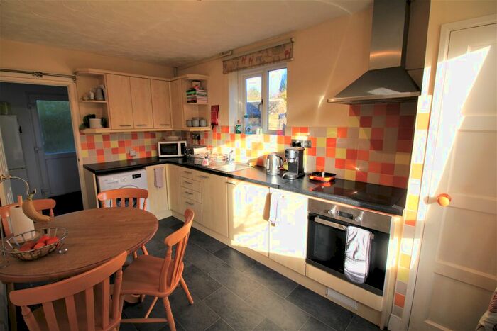 4 Bedroom Semi-Detached House To Rent In Wycliffe Road, Norwich, NR4