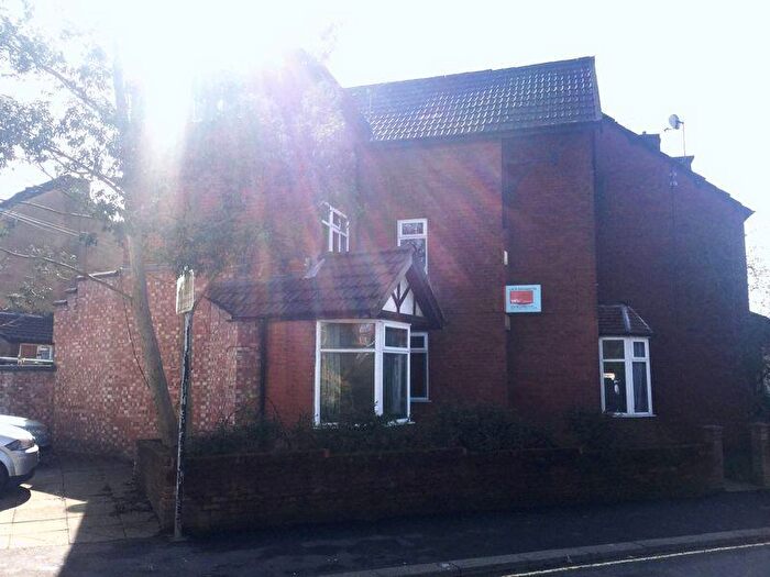 1 Bedroom House Of Multiple Occupation To Rent In Knoll Street, Salford, M7