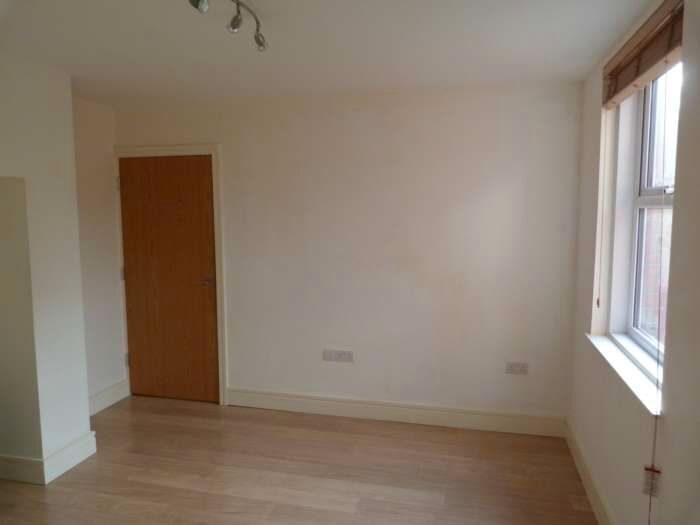 Studio To Rent In Wokingham Road, Reading, RG6