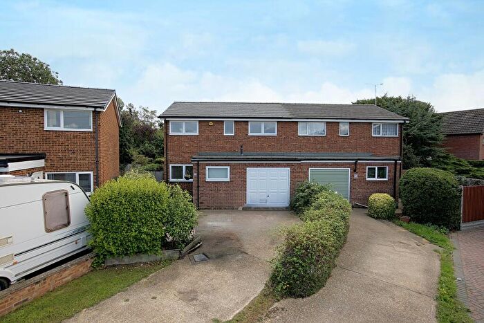 4 Bedroom Semi-Detached House For Sale In Penlee Close | Bedford | Beds |, MK41