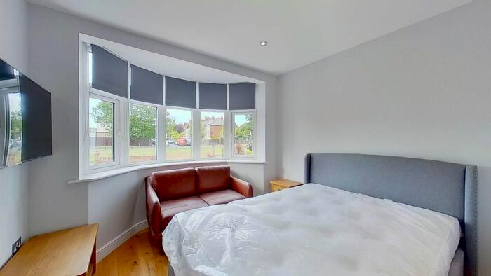 Studio To Rent In Bushey Road, Wimbledon Chase, SW20