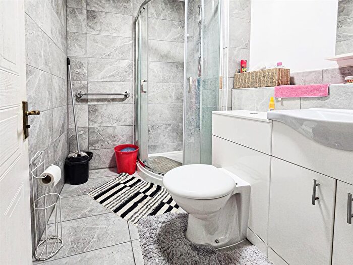 2 Bedroom Flat To Rent In Stern Close, Barking, IG11