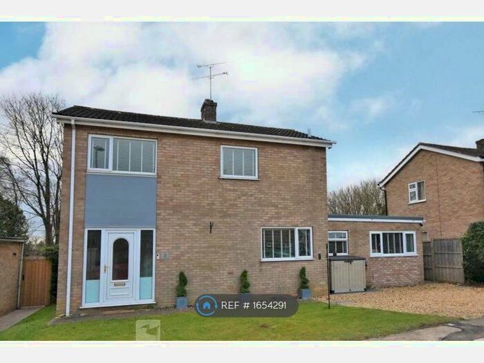 3 Bedroom Detached House To Rent In Sand Furrows, Ketton, Stamford, PE9