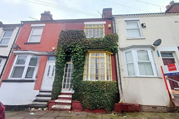 2 Bedroom Property To Rent In Floyd Street, Stoke-On-Trent, ST4