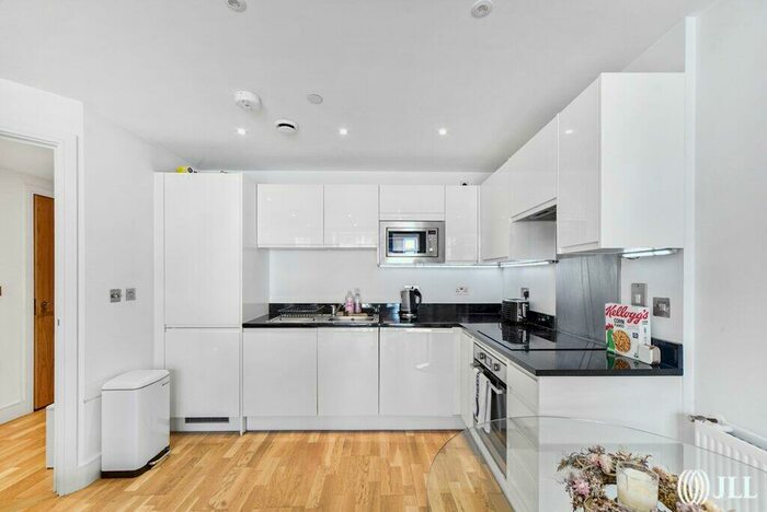 1 Bedroom Flat To Rent In St. Annes Street London, E14