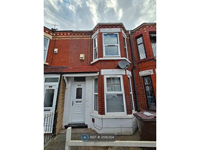 2 Bedroom End Of Terrace House To Rent In Huntingdon Street, Hull, HU4