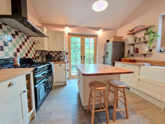 4 Bedroom Detached House To Rent In Spitalcroft, Knaresborough, HG5