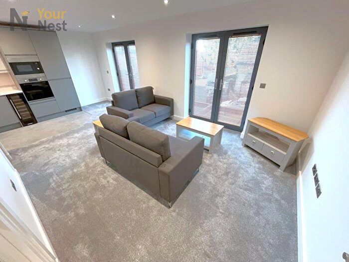 3 Bedroom Apartment To Rent In Apartment, Derwentwater Terrace, Headingley, LS6