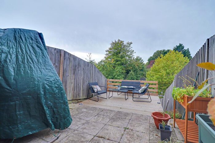 2 Bedroom Terraced House For Sale In Vineyard Close, Woolston, SO19