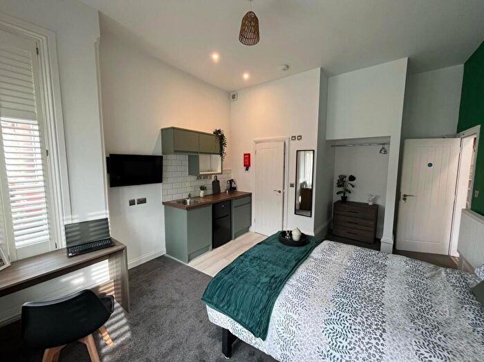 Studio To Rent In Room, Burton Road, DE23