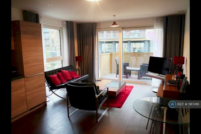 2 Bedroom Flat To Rent In Pell Street, London, SE8