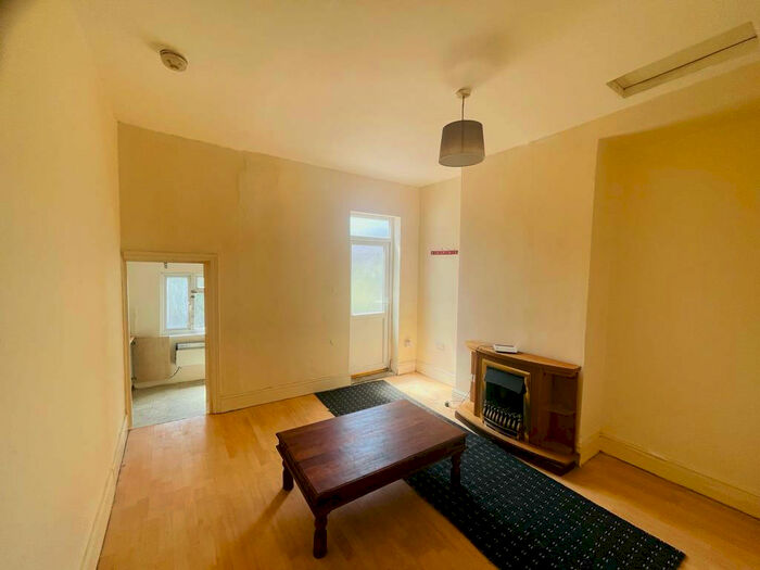 1 Bedroom Flat To Rent In Oxford Street, Derby, Derbyshire, DE1