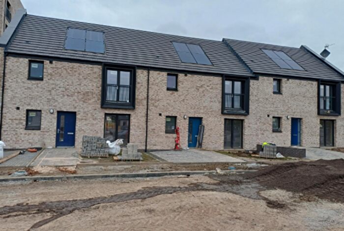 3 Bedroom End Of Terrace House To Rent In Sydney Street, Glasgow, G31